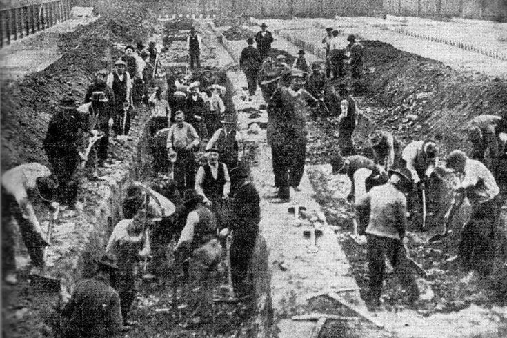 Gravediggers in Philadelphia during the influenza of 1918.
