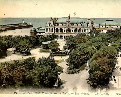 a postcard image of The Casino in Boulogne-Sur-Mer that was turned into Base Hospital No5 in WWI
